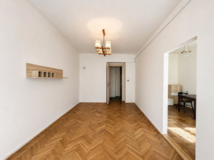 Pronájem bytu 3+1, 72 m², balkon – Praha 2, Nusle blízko metra