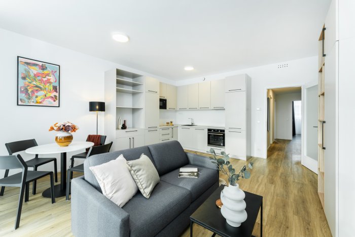 Modern fully furnished 3+kk with a loggia in a new residence with reception, Vysočany location