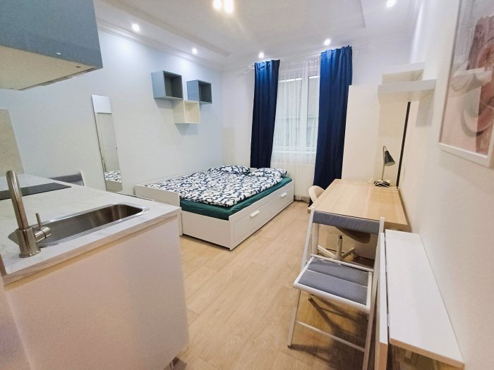 Short-term or long-term rental of a modern furnished studio in Prague 4 near the Kačerov metro station