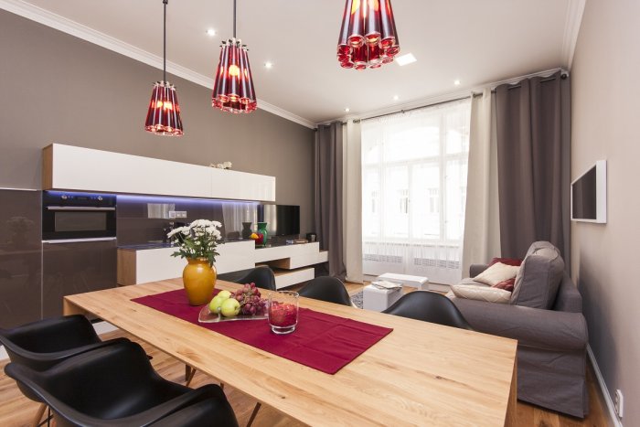 Fully furnished 2-bedroom apartment (3+kk) for rent Prague 2 Albertov, two bathrooms