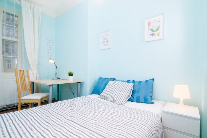 Modern, furnished room for rent Prague 7 near Vltavská metro station - suitable from 3 months