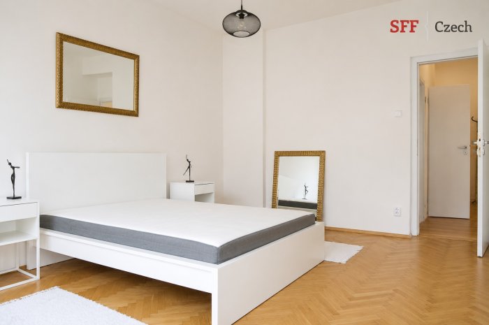 Furnished 3-Bedroom Apartment for Rent with Balcony, Cellar and Elevator Vršovická, Prague 10 Vršovice