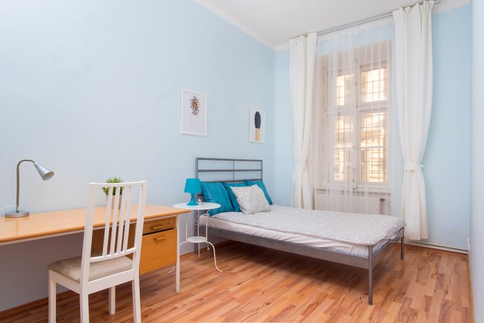 Zařízený pokoj k pronájmu Praha 5 Nový Smíchov blízko metra Anděl a centra