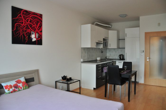 Moderní byt 1+kk s balkonem, 35 m², Praha 6 Břevnov