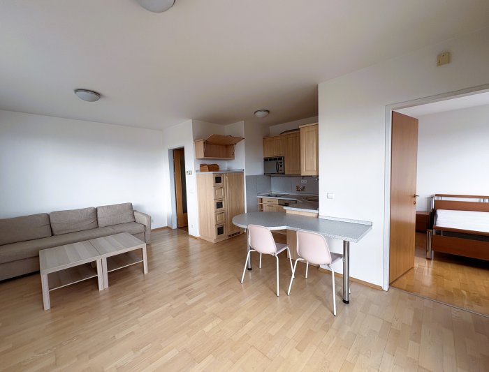 Zařízený byt 2+kk s balkónem k pronájmu v rezidenci Zvonařka, Praha 2 - Vinohrady